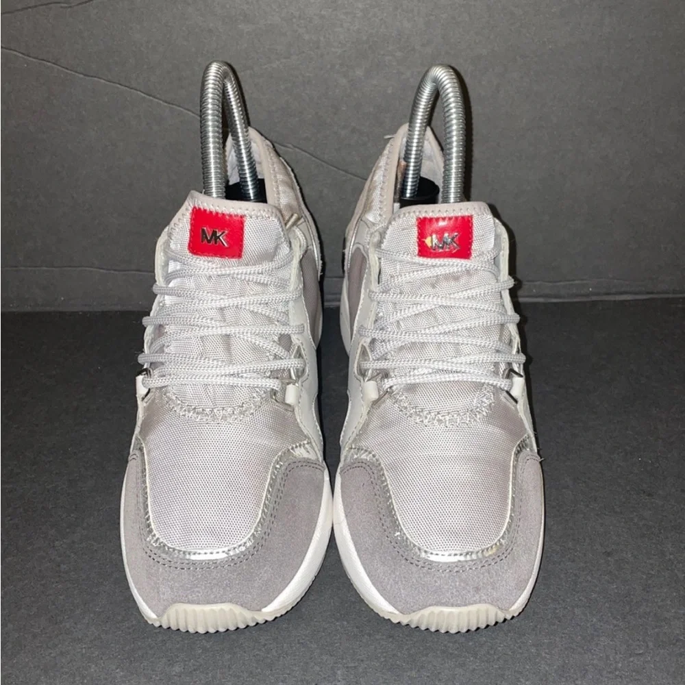 Michael Kors shoes - Picture 2 of 5